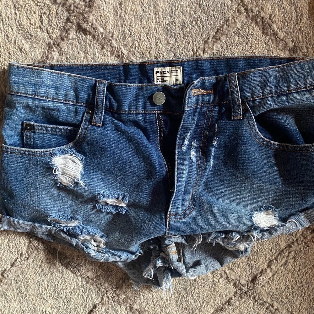 RVCA Women’s Jean Shorts Size 26 - Picture 2 of 3
